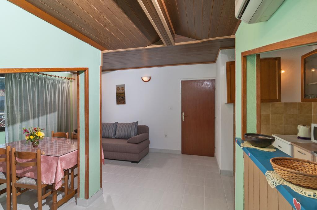 Apartment Stojan A1 Марина Экстерьер фото